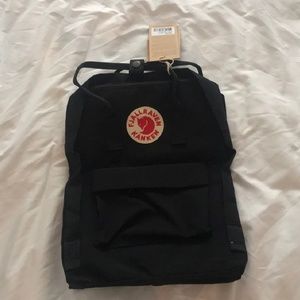 Brand new black fjallraven kanken. Medium size.